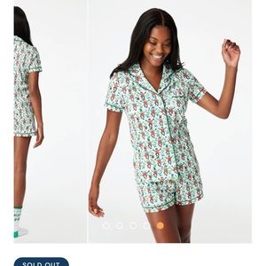 Roller rabbit new with tags holiday pjs